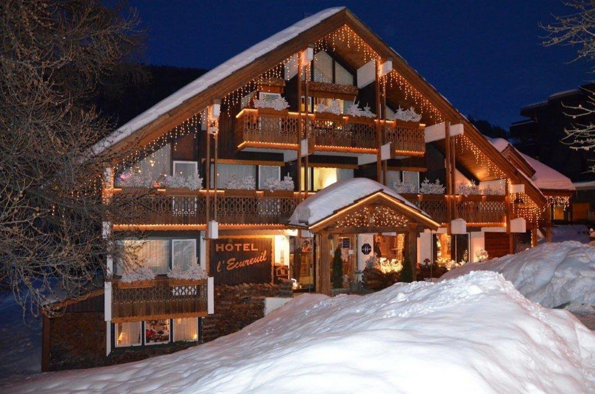 Ecureuil Hotel 3*